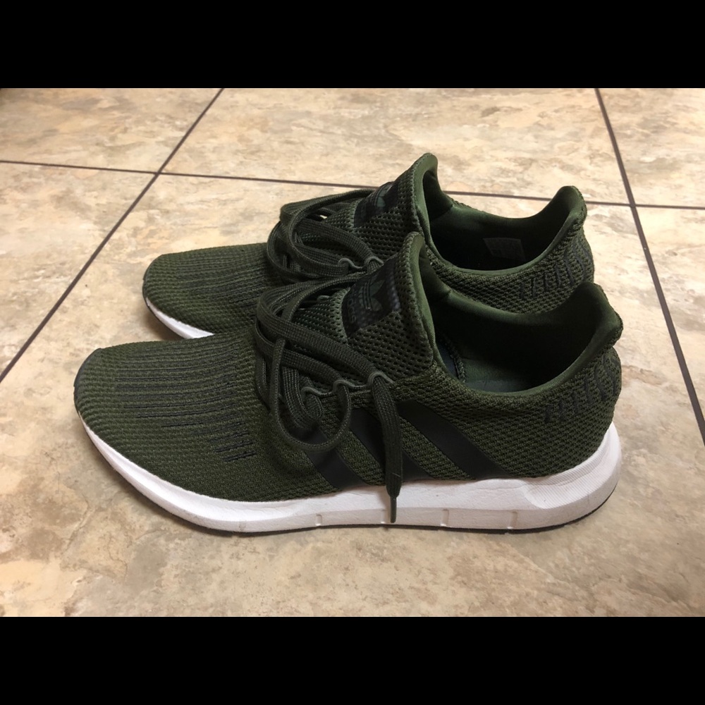 Adidas olive green shoes men’s size 11